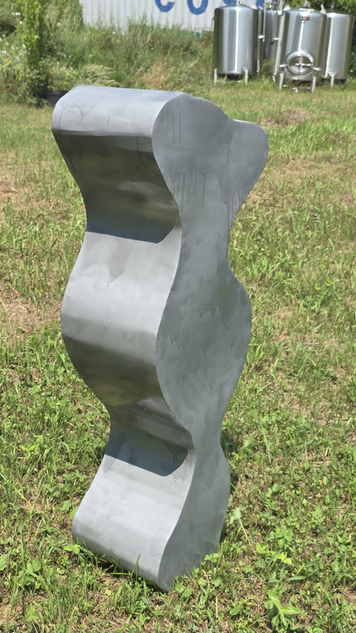 GRANDE R (SCULPTURE EN ACIER)