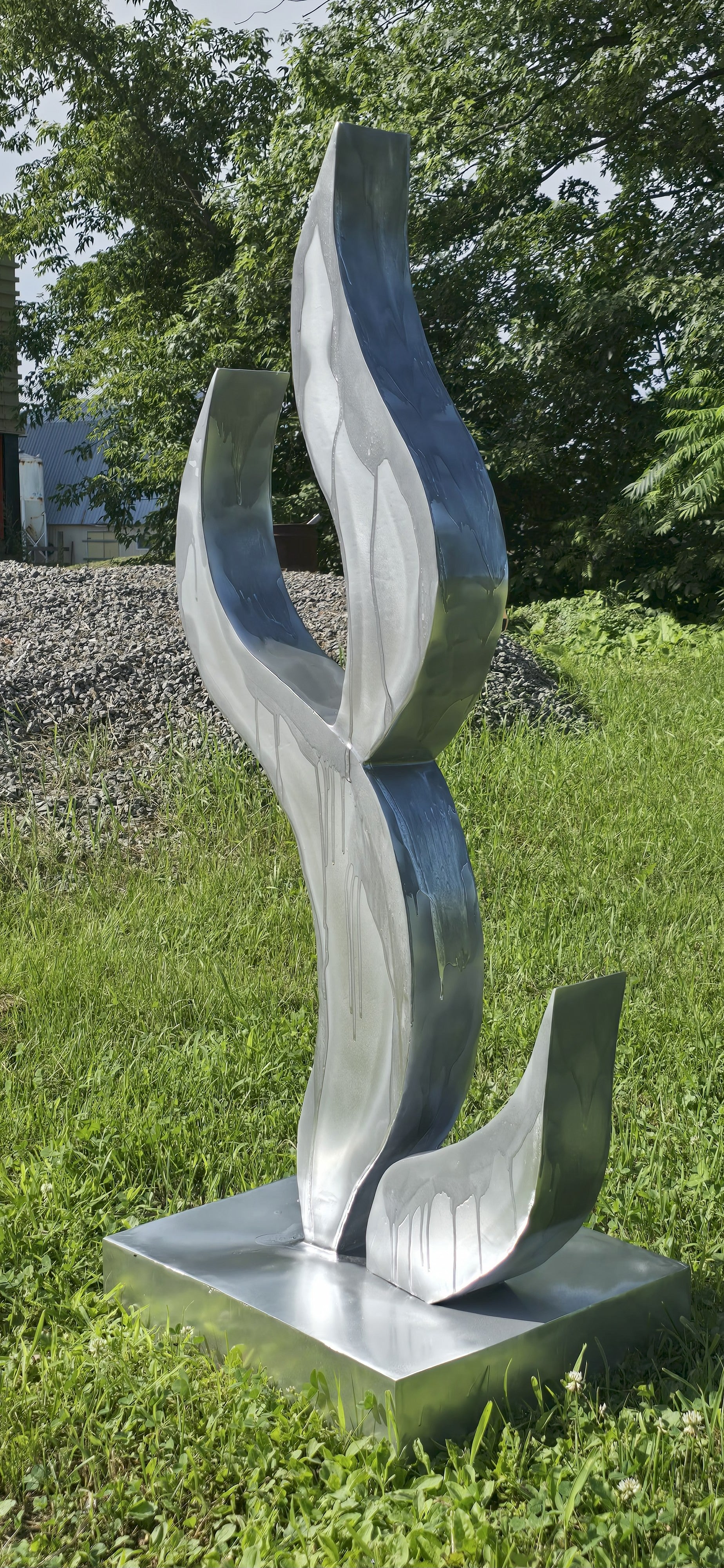 SILENCIEUSE R (SCULPTURE EN ACIER)