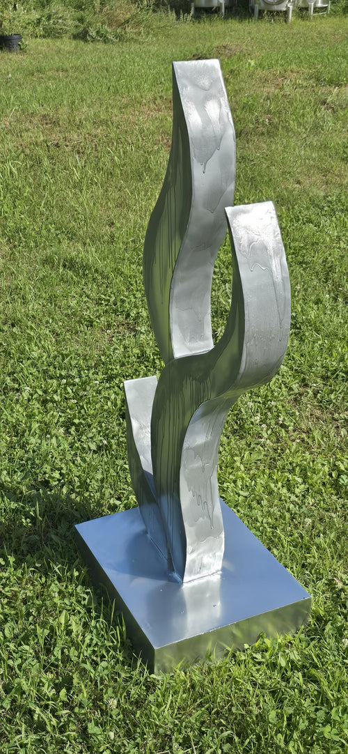 SILENCIEUSE R (SCULPTURE EN ACIER)