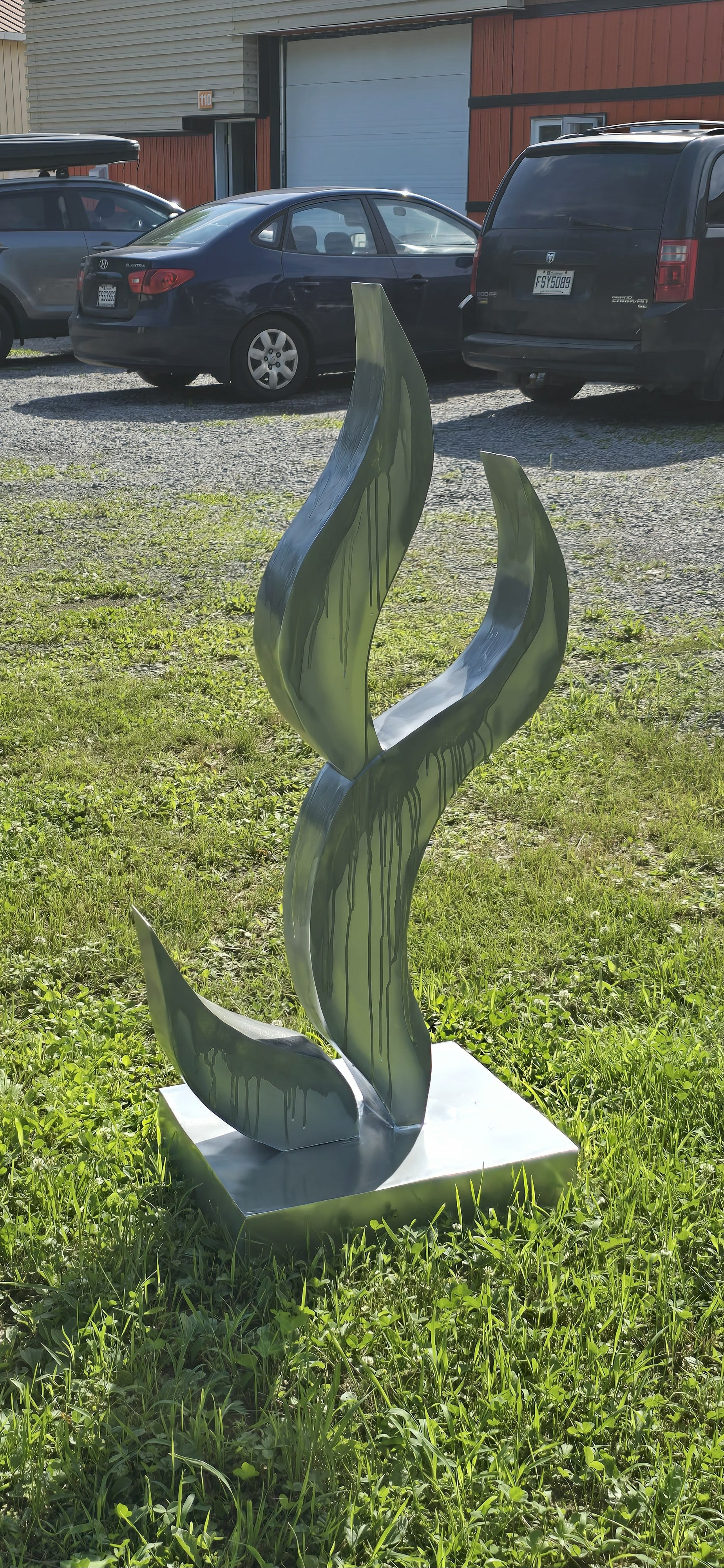 SILENCIEUSE R (SCULPTURE EN ACIER)