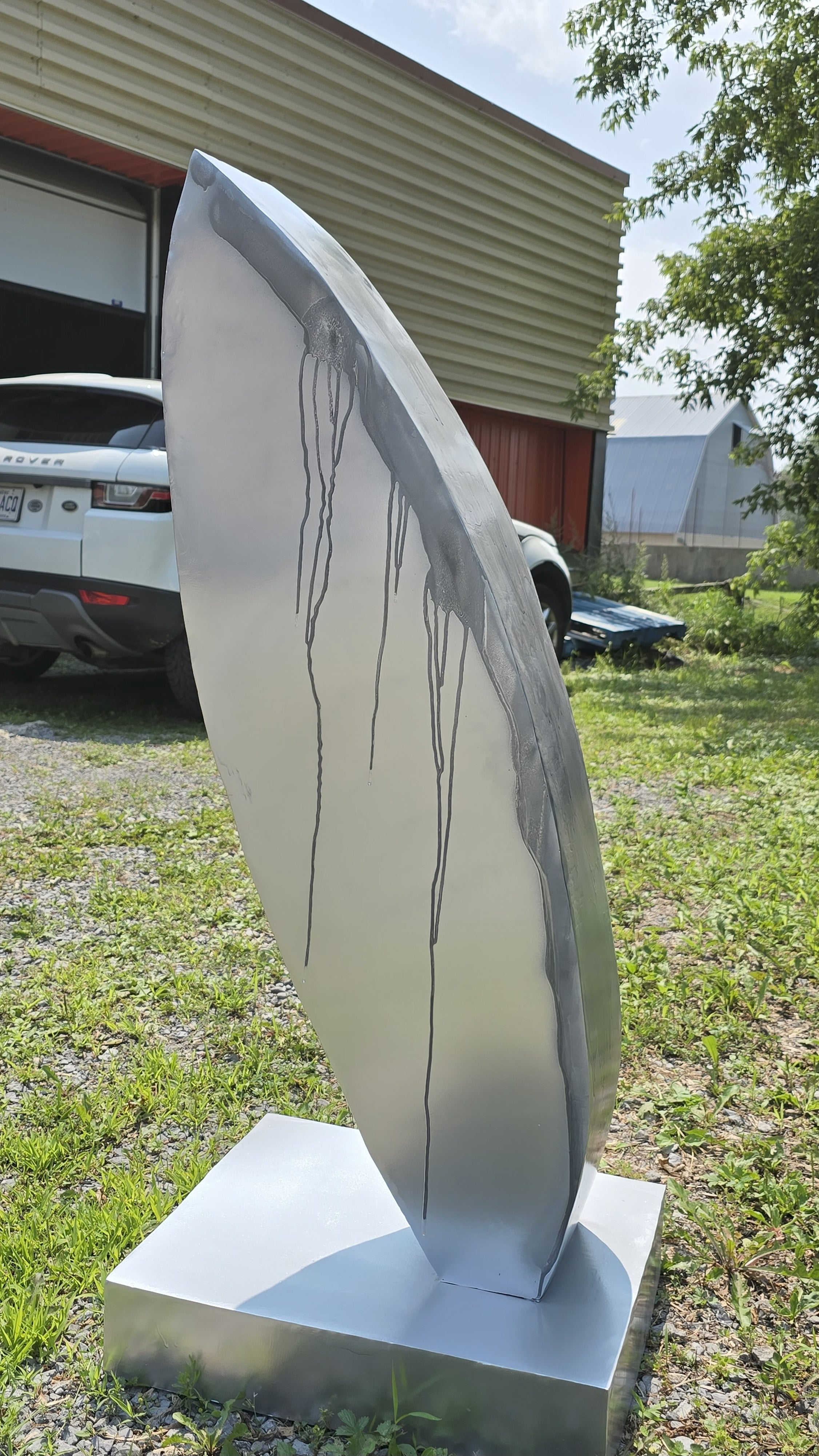 VERTICALE R (SCULPTURE EN ACIER)