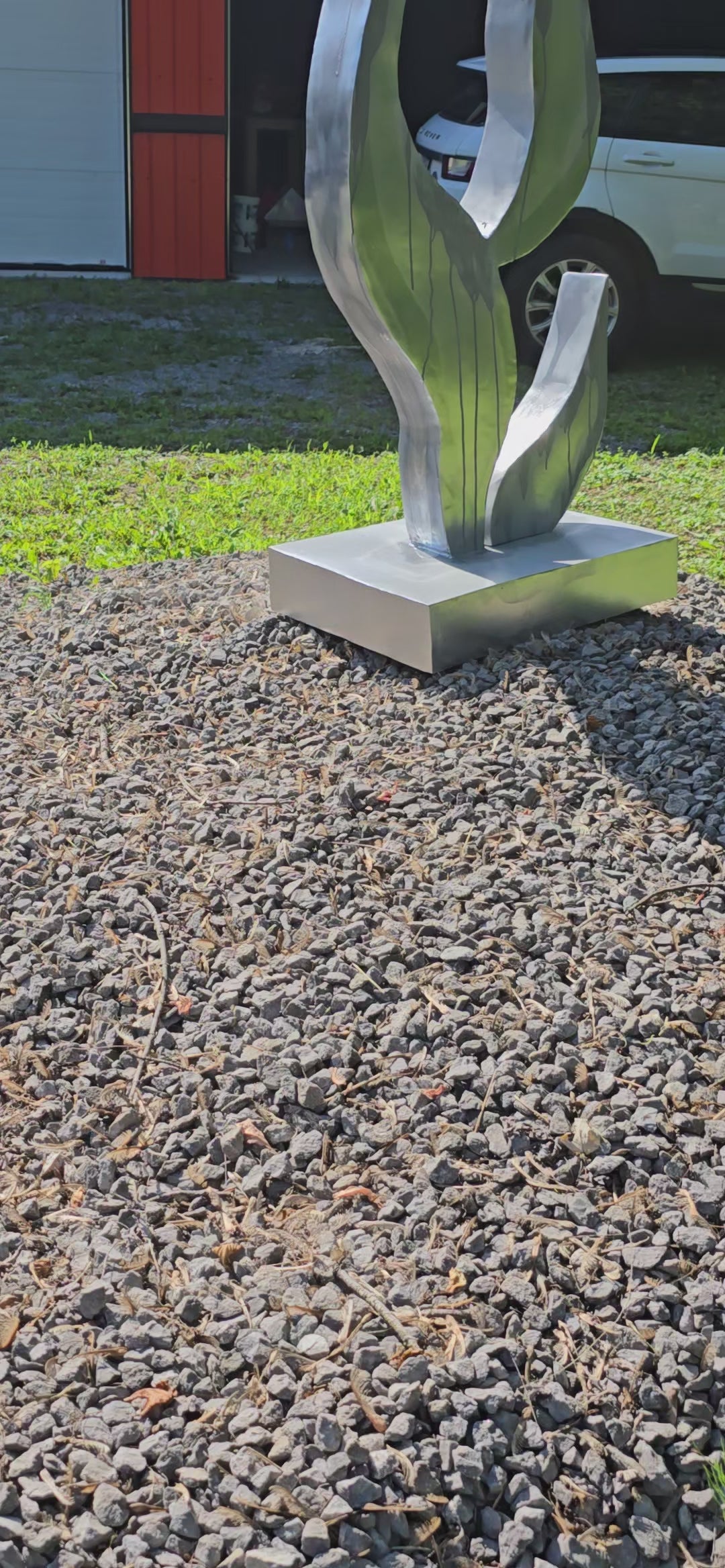 RÉMINESCENCE R (SCULPTURE EN ACIER)