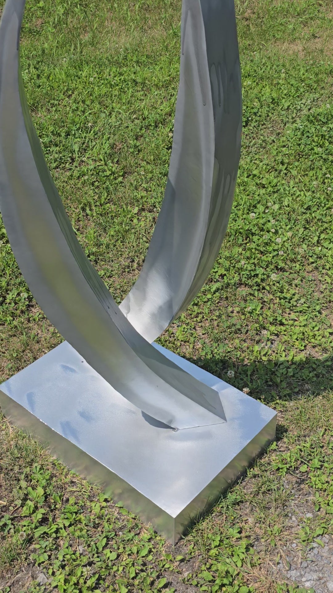 ECORCHURE R (SCULPTURE EN ACIER)